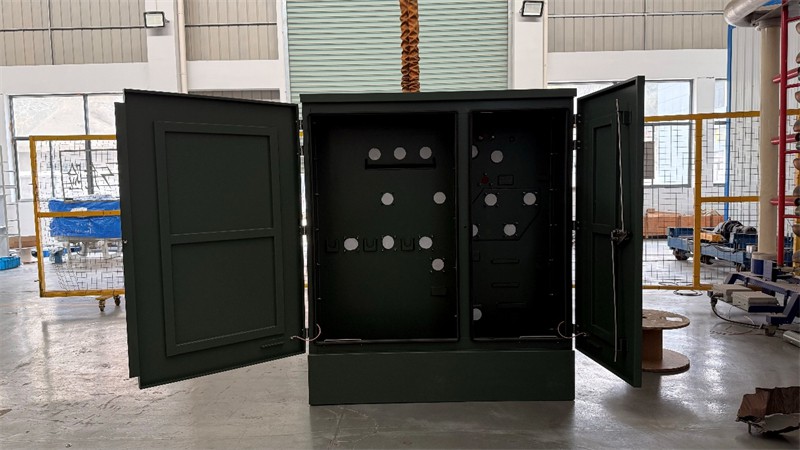 Pad-mounted transformer tank tests Pad-mounted transformer tank tests